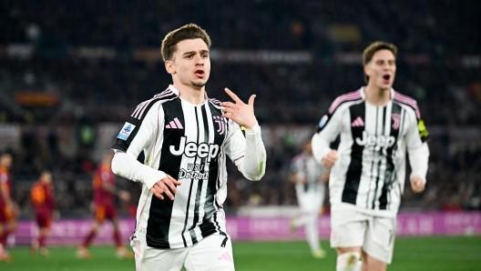 kaiyun.com-夸利亚雷拉：孔塞桑的世界波极难，相比远射我更喜欢凌空抽射